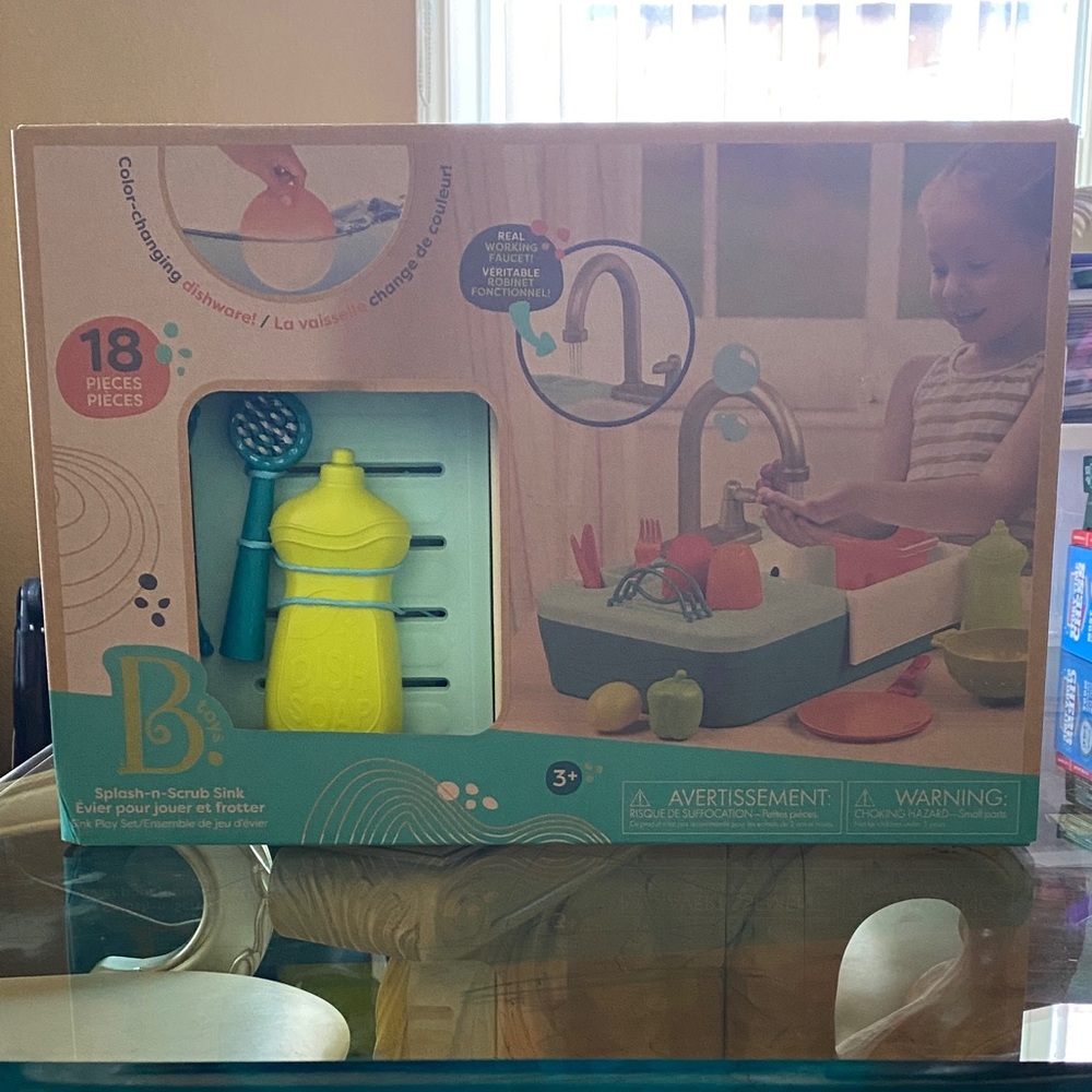 Splash-n-Scrub Sink Playset - Blue and Yellow
